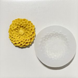 Dahlia Mould